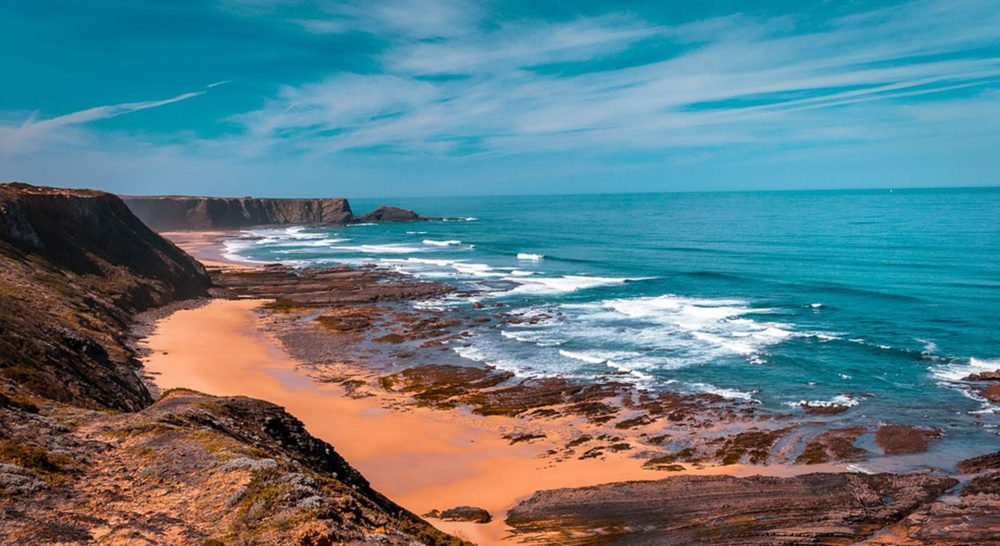 best area to stay in algarve coastline beach sun sea sand rocks