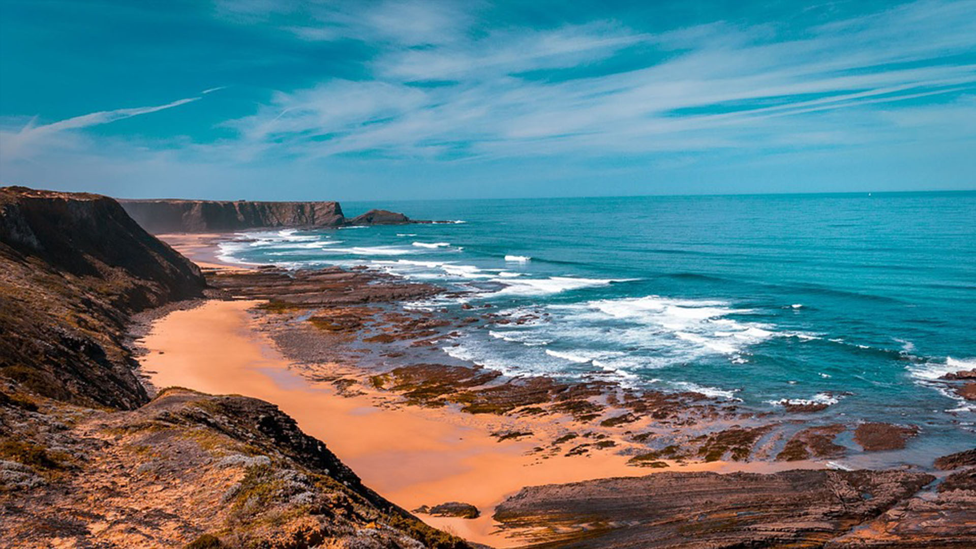 best area to stay in algarve coastline beach sun sea sand rocks